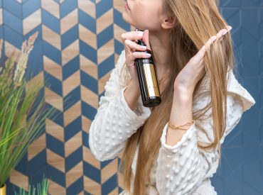 Do you also have hair which lacks volume and you can’t make it more fluffy? You’ll definitely like today’s review of the stellar root lifting spray that I highly recommend. Have you heard of Nanoil Hair Volume Enhancer? Hair Volume – Wanted! My hair is rather demanding because it’s long, thick and heavy. No matter […]