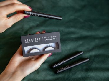 When browsing through beauty blogs I came across the DIY Lash Extensions, and I couldn’t believe such a gem really existed. I was promised to apply DIY lash clusters easily and it was supposed to take 10 minutes! That sounded like a perfect product! DIY Lash Extensions have been released by the brand Nanolash. These […]